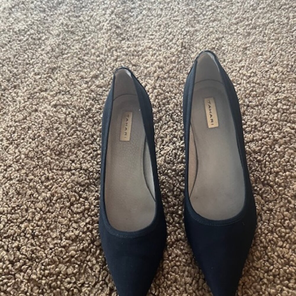 Tahari 3 Inch Pumps Black Size 7.5